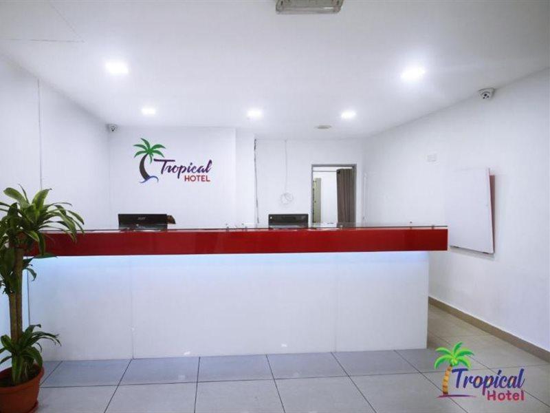 Tropical Hotel Kota Damansara Buitenkant foto