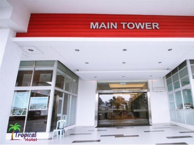 Tropical Hotel Kota Damansara Buitenkant foto