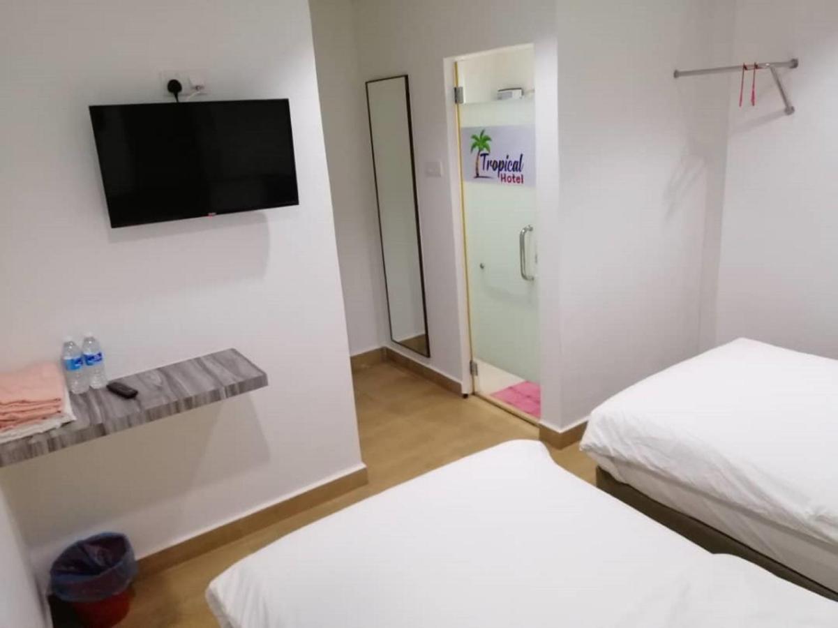 Tropical Hotel Kota Damansara Buitenkant foto
